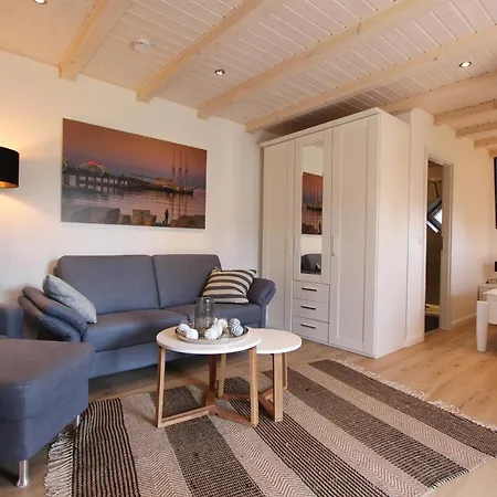 Haus Heckenrose Whg 4 Gartenhaus Kellenhusen