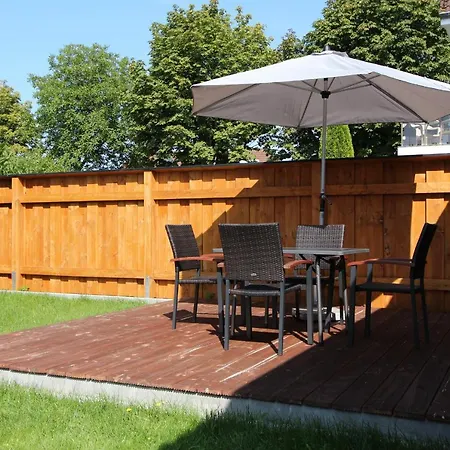 Haus Heckenrose Whg 4 Gartenhaus Apartamento *